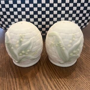 VTG International Bazaar lily of the valley salt and pepper shakers NIB